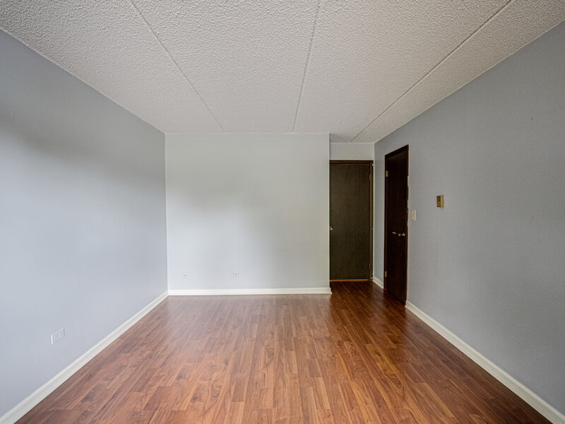 611 N Briar Hill Lane Addison IL 60101