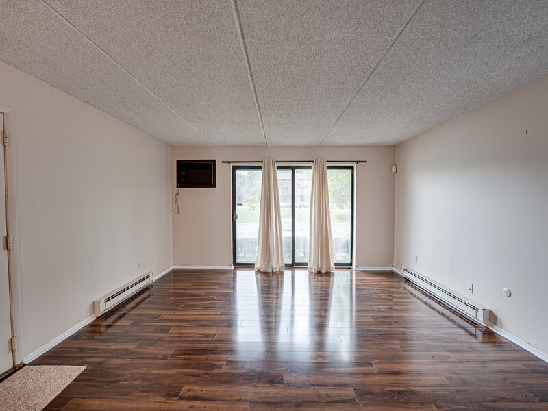 611 N Briar Hill Lane Addison IL 60101