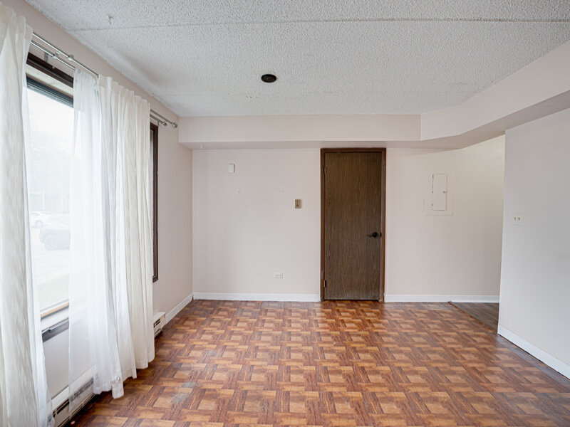 611 N Briar Hill Lane Addison IL 60101