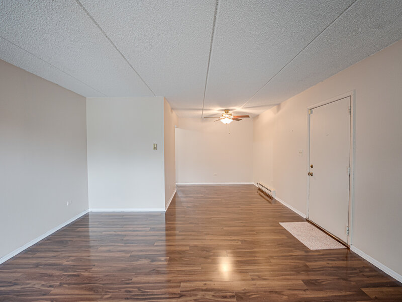 611 N Briar Hill Lane Addison IL 60101