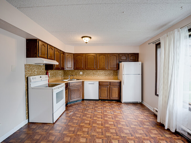 611 N Briar Hill Lane Addison IL 60101