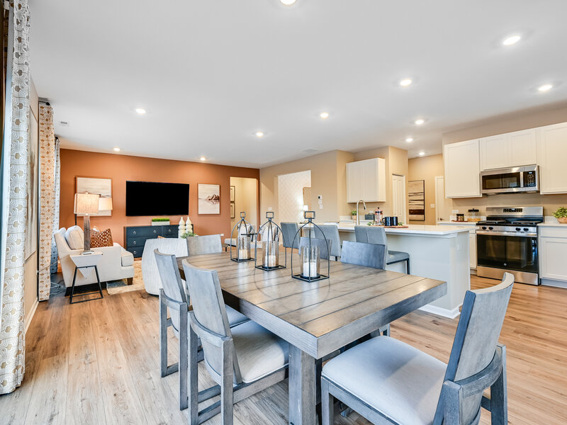 1313 Freedom Road Elburn IL 60119