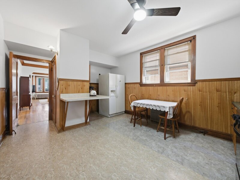 4846 S Tripp Avenue Chicago IL 60632