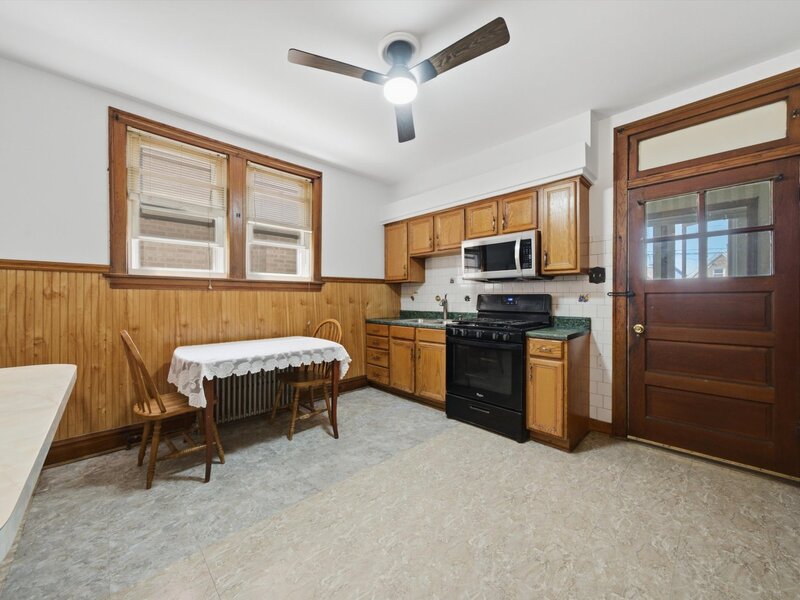 4846 S Tripp Avenue Chicago IL 60632