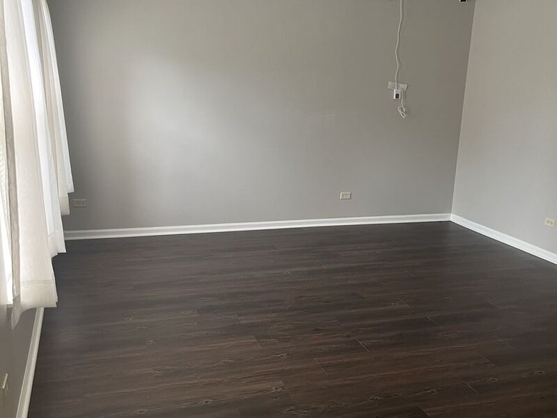 1404 W Split Oak Circle Round Lake Beach IL 60073