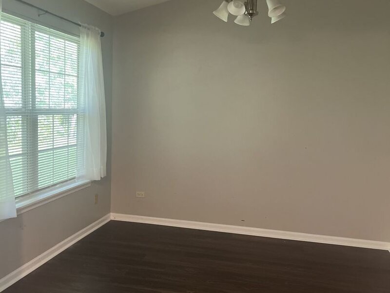 1404 W Split Oak Circle Round Lake Beach IL 60073