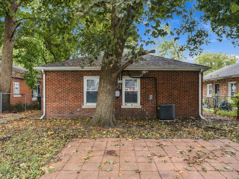 14828 Oak Street Dolton IL 60419