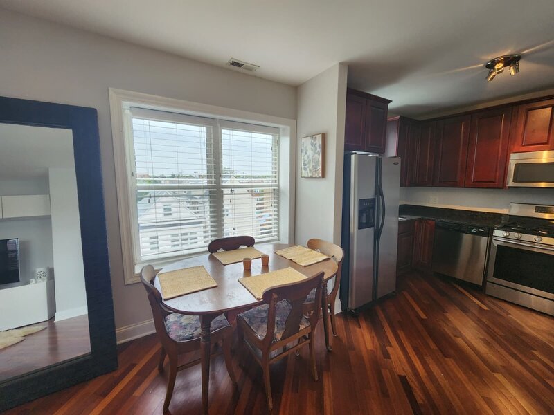 3335 W Belle Plaine Avenue Chicago IL 60618