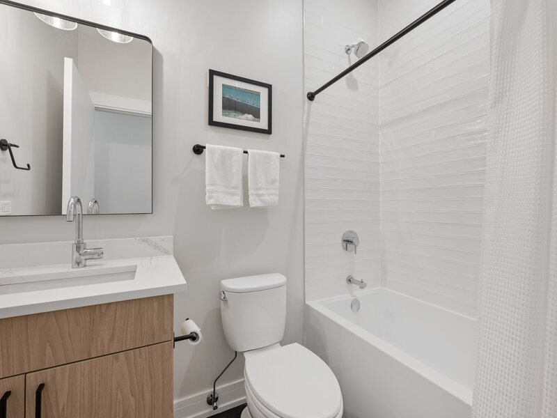 4939 N Damen Avenue Chicago IL 60625