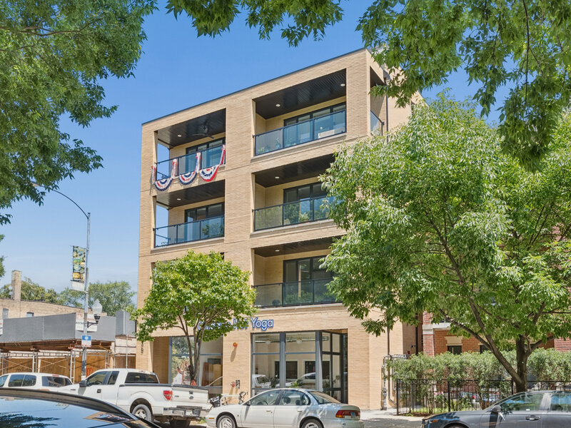 4939 N Damen Avenue Chicago IL 60625