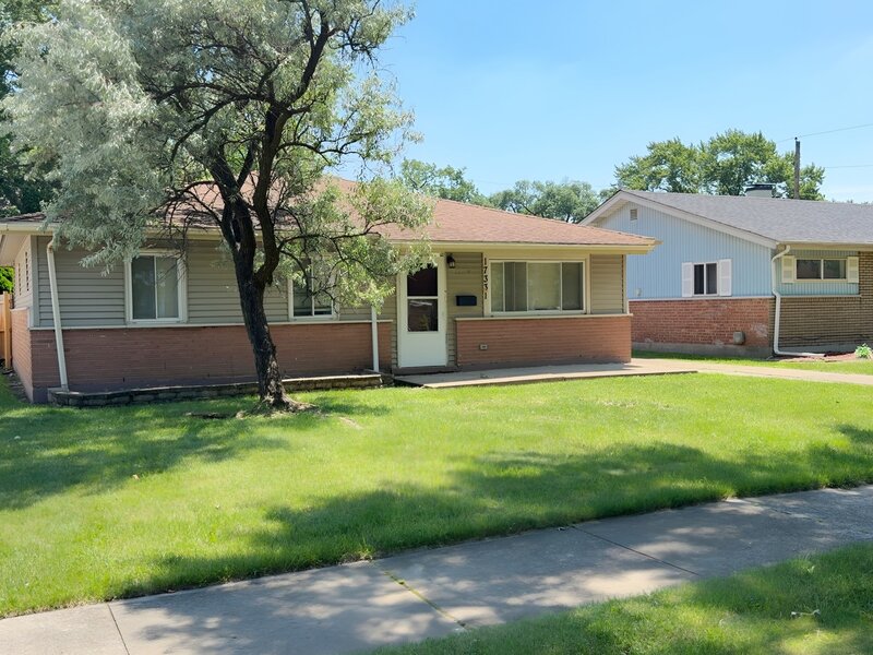 17331 Community Street Lansing IL 60438