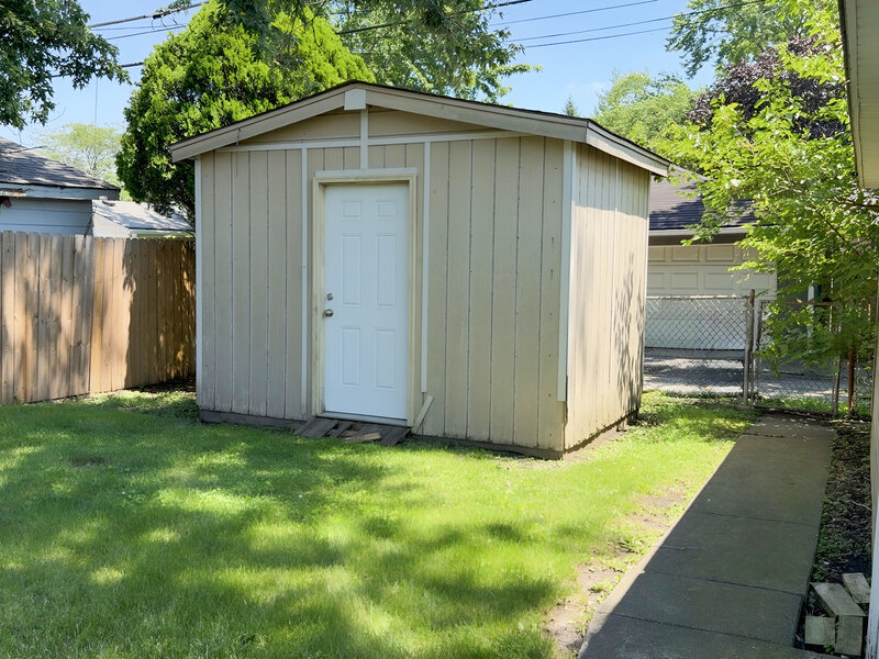 17331 Community Street Lansing IL 60438