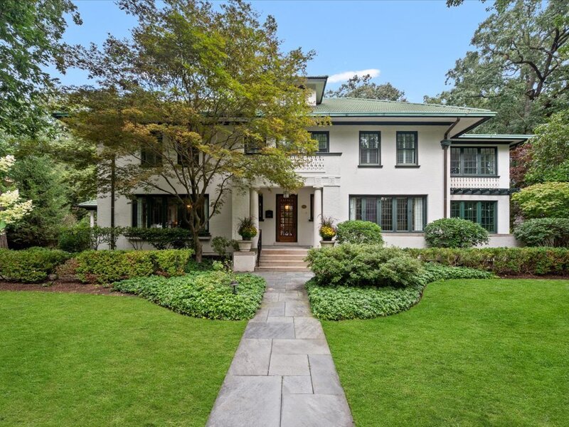 2855 Sheridan Place Evanston IL 60201