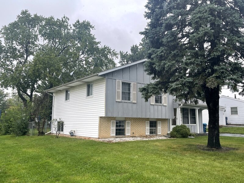 1578 Charles Drive Glendale Heights IL 60139