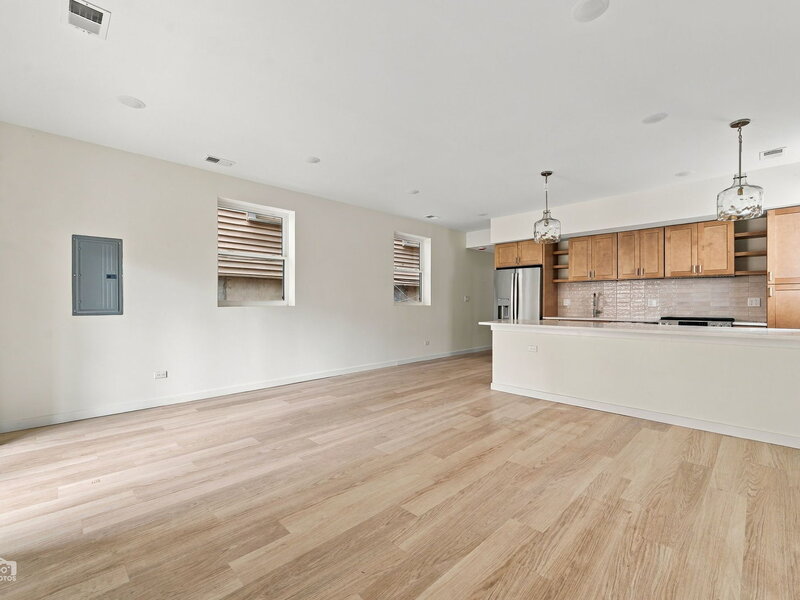1118 W 19th Street Chicago IL 60608