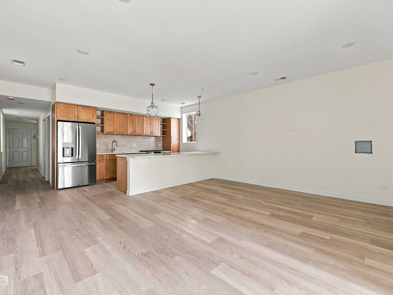 1118 W 19th Street Chicago IL 60608