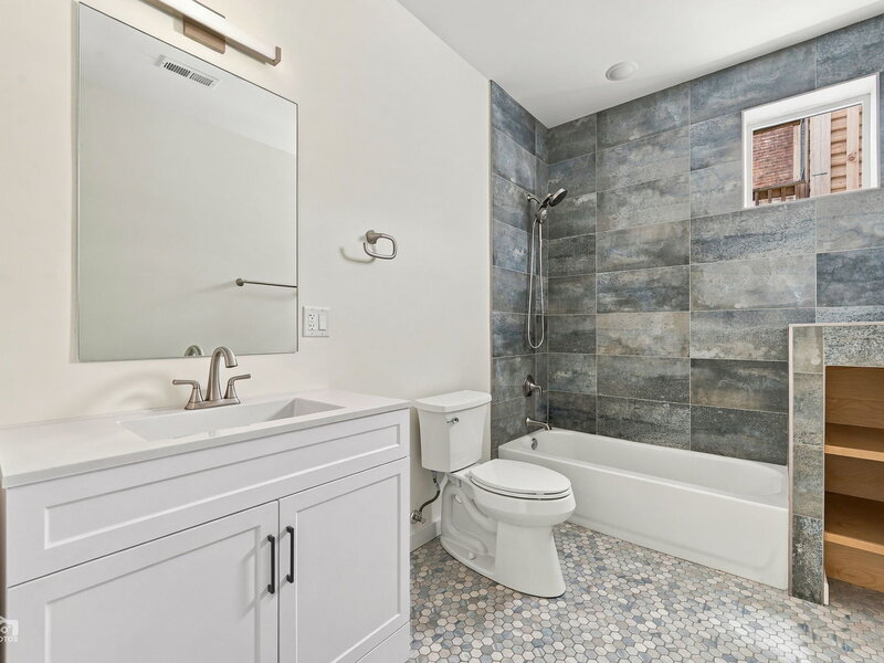 1118 W 19th Street Chicago IL 60608