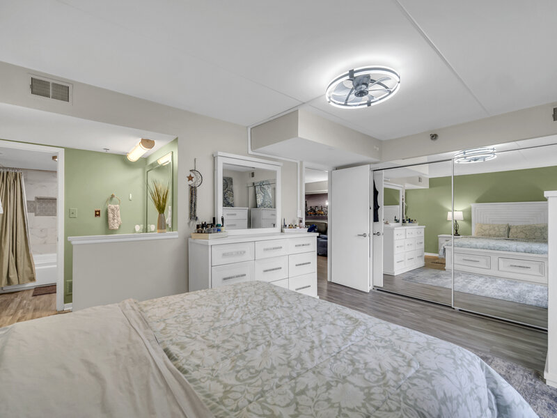 6040 Lake Bluff Drive Tinley Park IL 60477