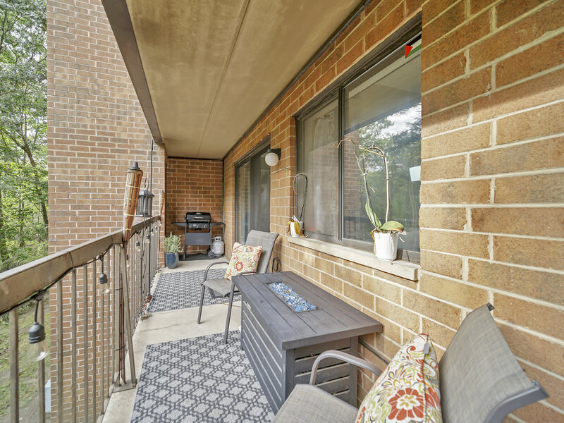 6040 Lake Bluff Drive Tinley Park IL 60477