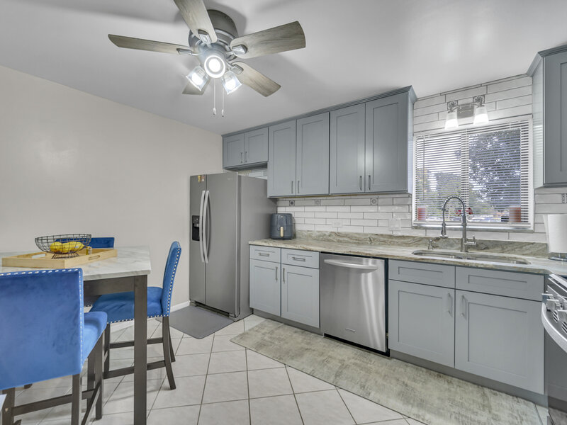 6040 Lake Bluff Drive Tinley Park IL 60477