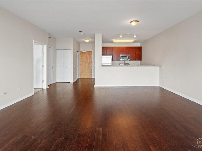 757 N Orleans Street Chicago IL 60654