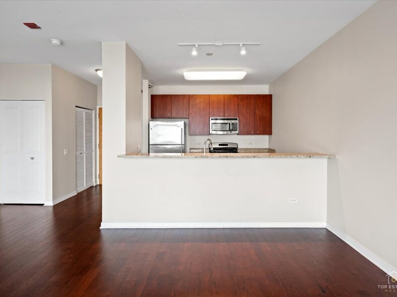 757 N Orleans Street Chicago IL 60654