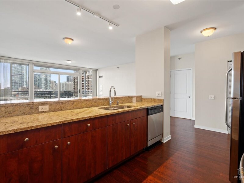 757 N Orleans Street Chicago IL 60654