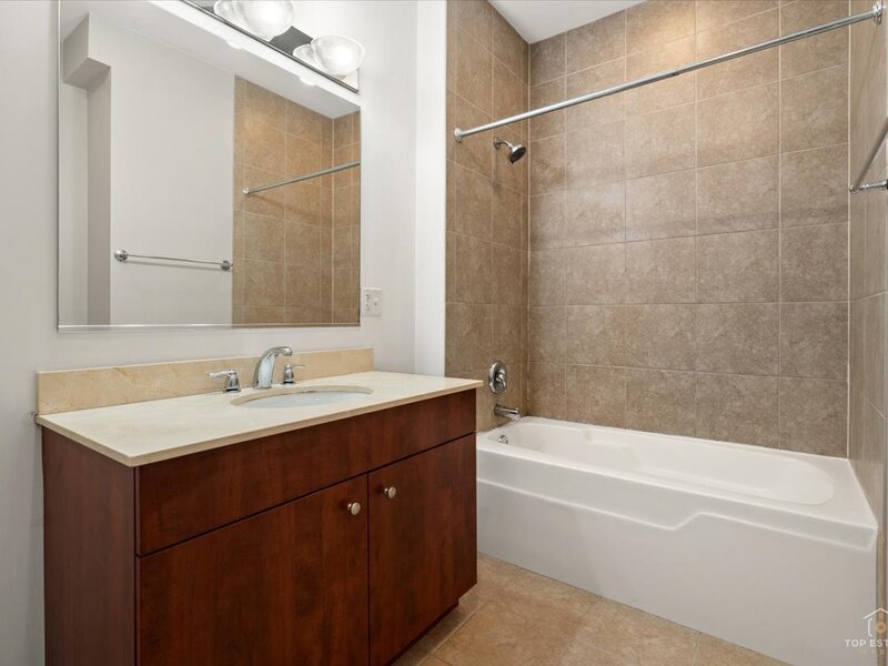 757 N Orleans Street Chicago IL 60654