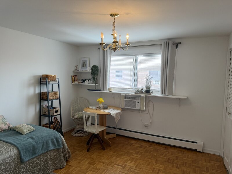 5321 N Delphia Avenue Chicago IL 60656