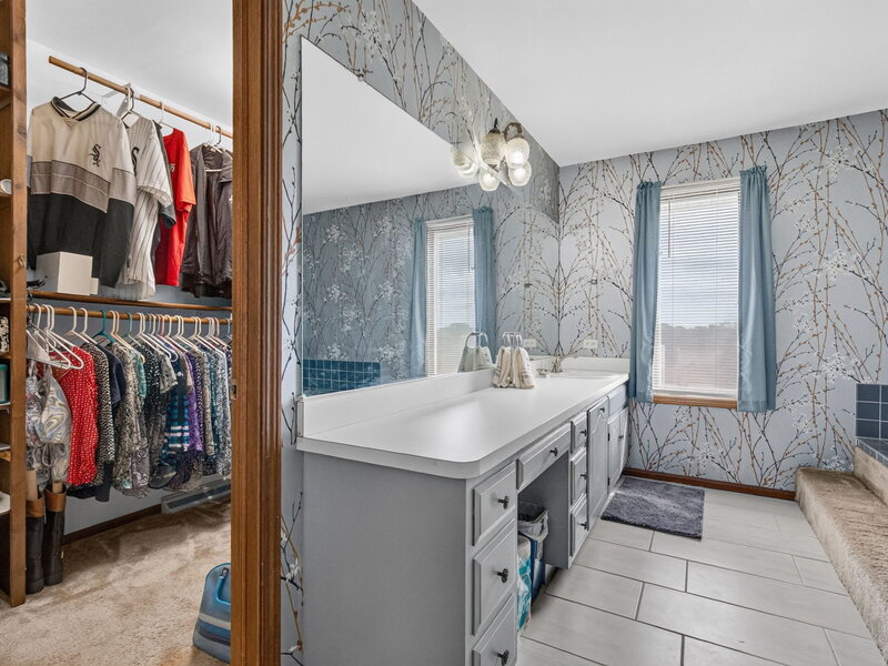 408 S Brookshore Drive Shorewood IL 60404