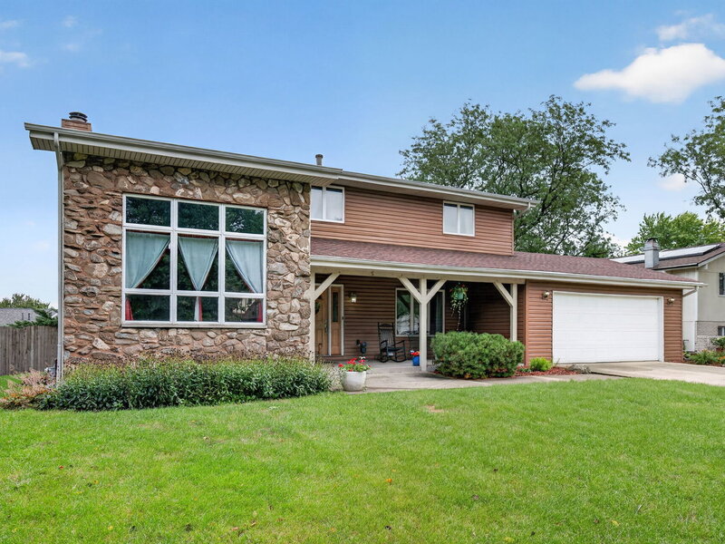 408 S Brookshore Drive Shorewood IL 60404