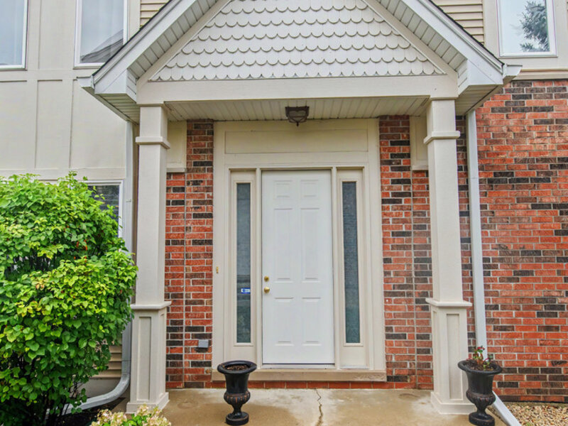 360 Parkview Terrace Buffalo Grove IL 60089