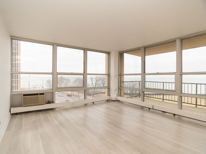 6730 S South Shore Drive Chicago IL 60649