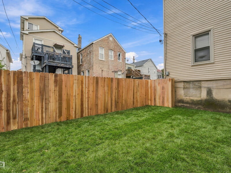 1118 W 19th Street Chicago IL 60608