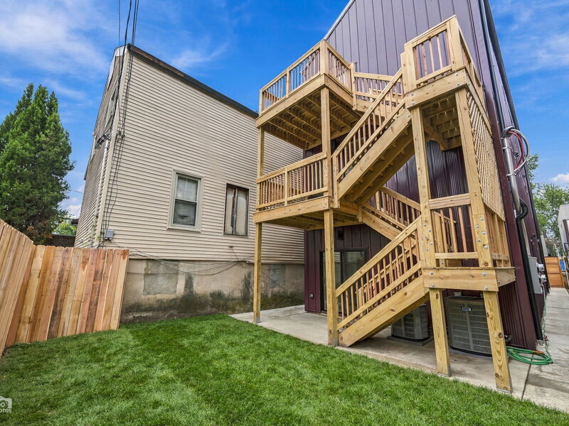 1118 W 19th Street Chicago IL 60608