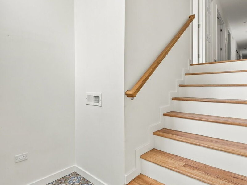 1118 W 19th Street Chicago IL 60608