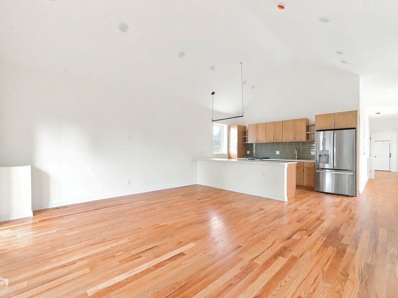 1118 W 19th Street Chicago IL 60608