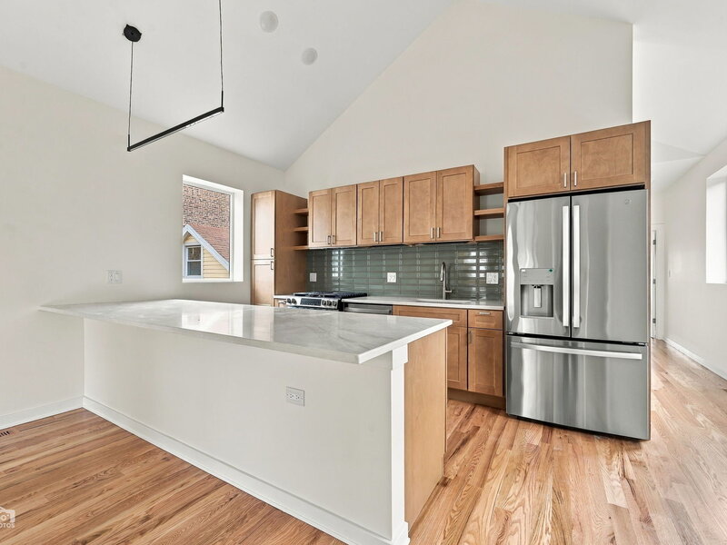 1118 W 19th Street Chicago IL 60608