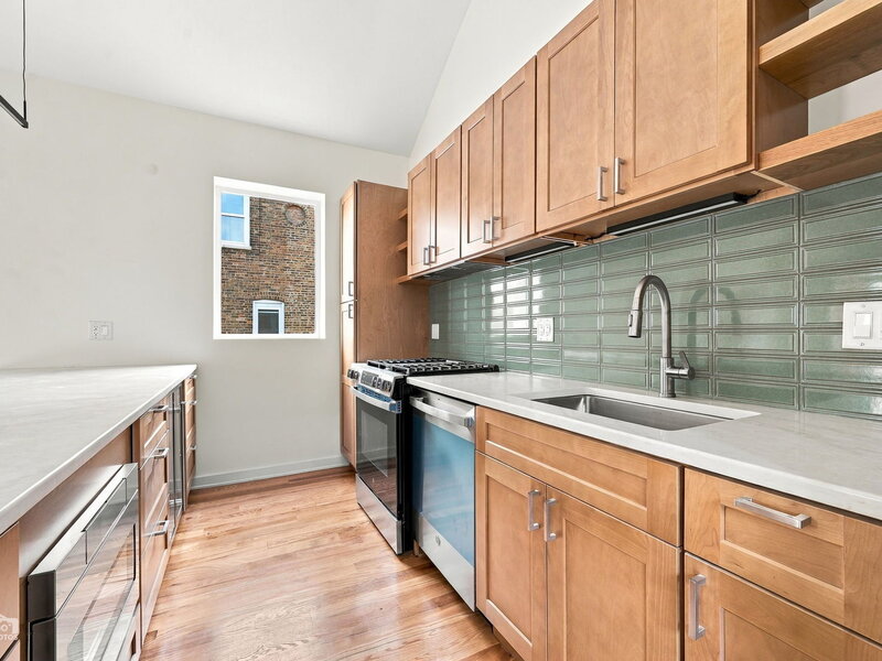 1118 W 19th Street Chicago IL 60608