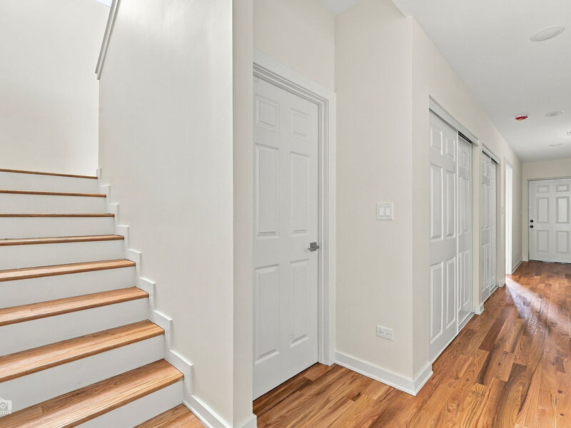 1118 W 19th Street Chicago IL 60608