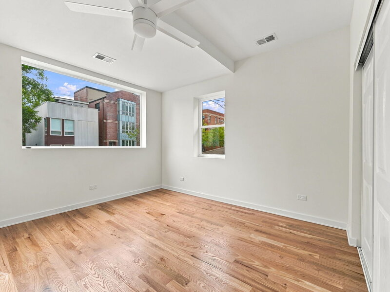 1118 W 19th Street Chicago IL 60608