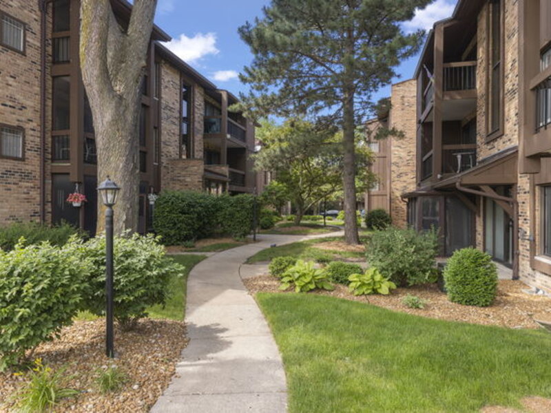 7505 175th Street Tinley Park IL 60477