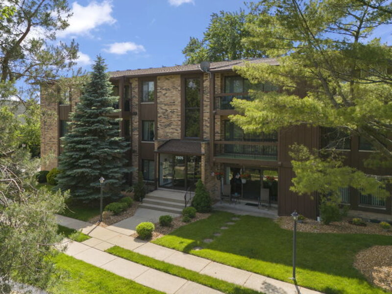 7505 175th Street Tinley Park IL 60477