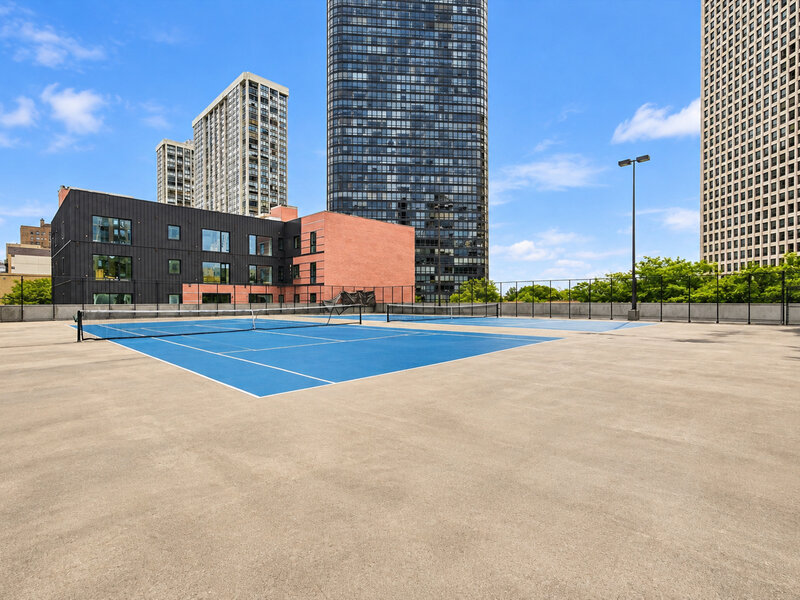 5320 N Sheridan Road Chicago IL 60640
