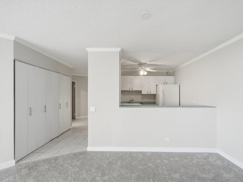 5320 N Sheridan Road Chicago IL 60640
