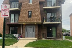 Photo of 6047 Marshall Avenue Chicago Ridge IL 60415 Unit 302E
