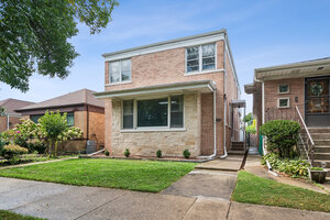 Photo of 6118 N Kimball Avenue Chicago IL 60659