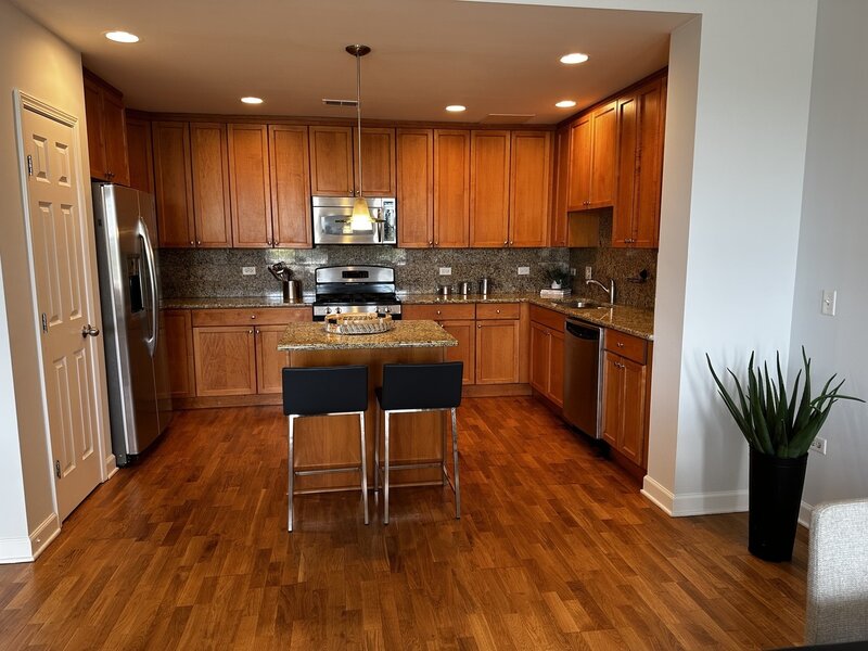 2618 W Diversey Avenue Chicago IL 60647