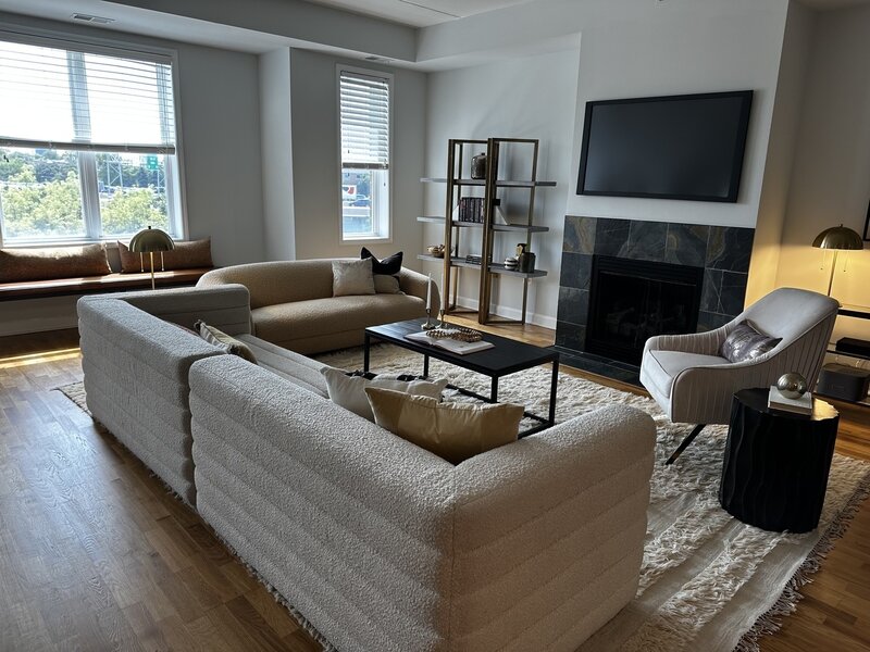 2618 W Diversey Avenue Chicago IL 60647