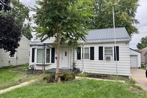 Photo of 409 18th Avenue Sterling IL 61081